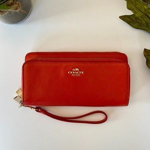 Coach Zip Around Leather Wallet/Wristlet